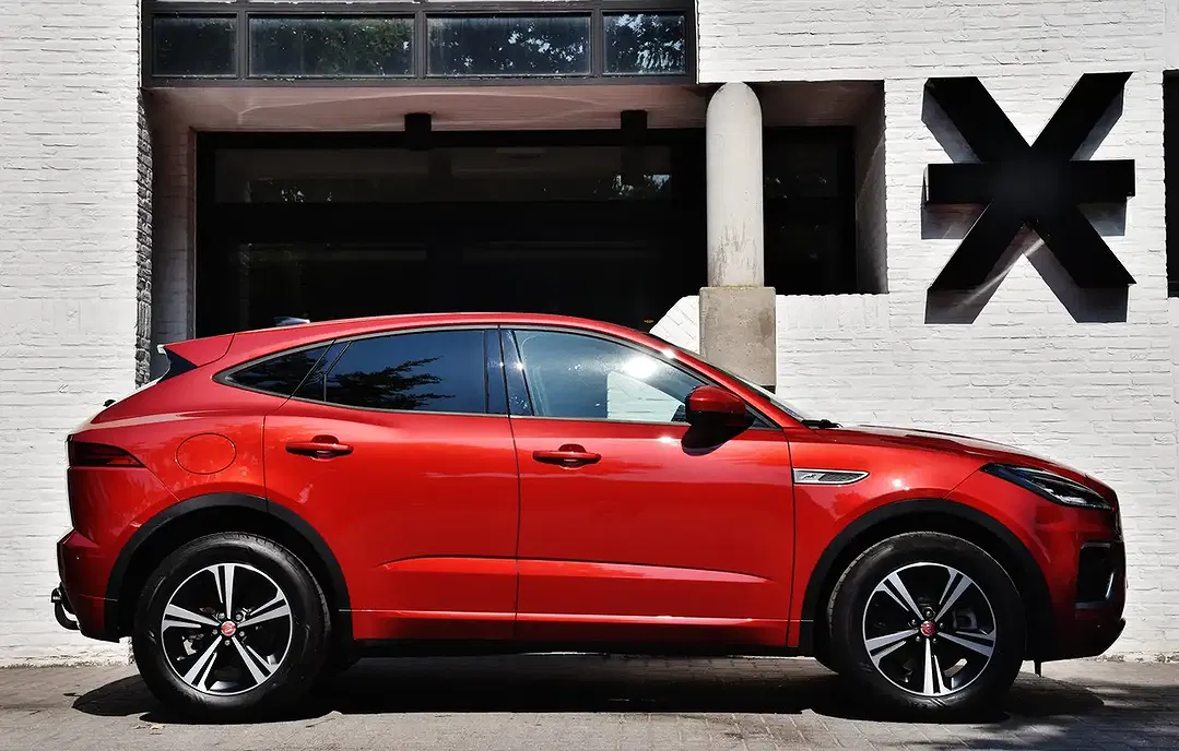 Jaguar E-Pace P200 2.0 MHEV 4x4 R-Dynamic S - Thumbnail 3
