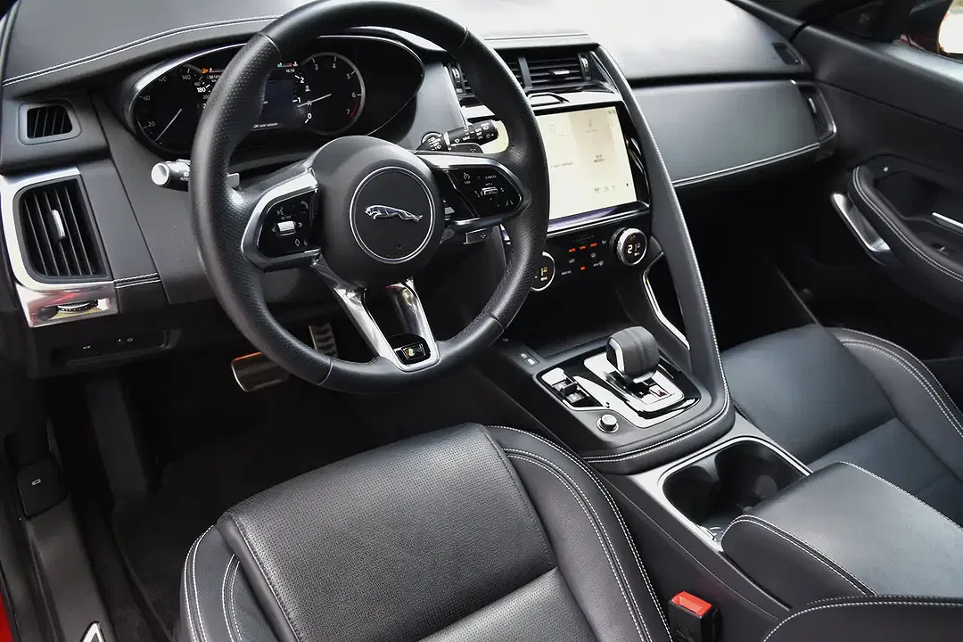 Jaguar E-Pace P200 2.0 MHEV 4x4 R-Dynamic S - Thumbnail 4