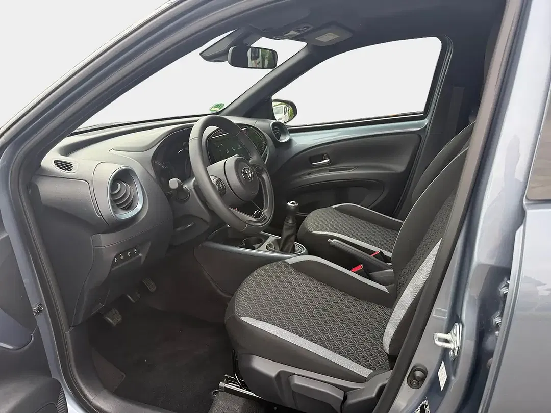Toyota Aygo X Teamplayer - Thumbnail 9