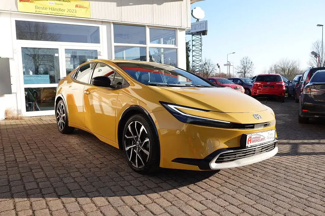 Toyota Prius PHEV Executive - foto 2