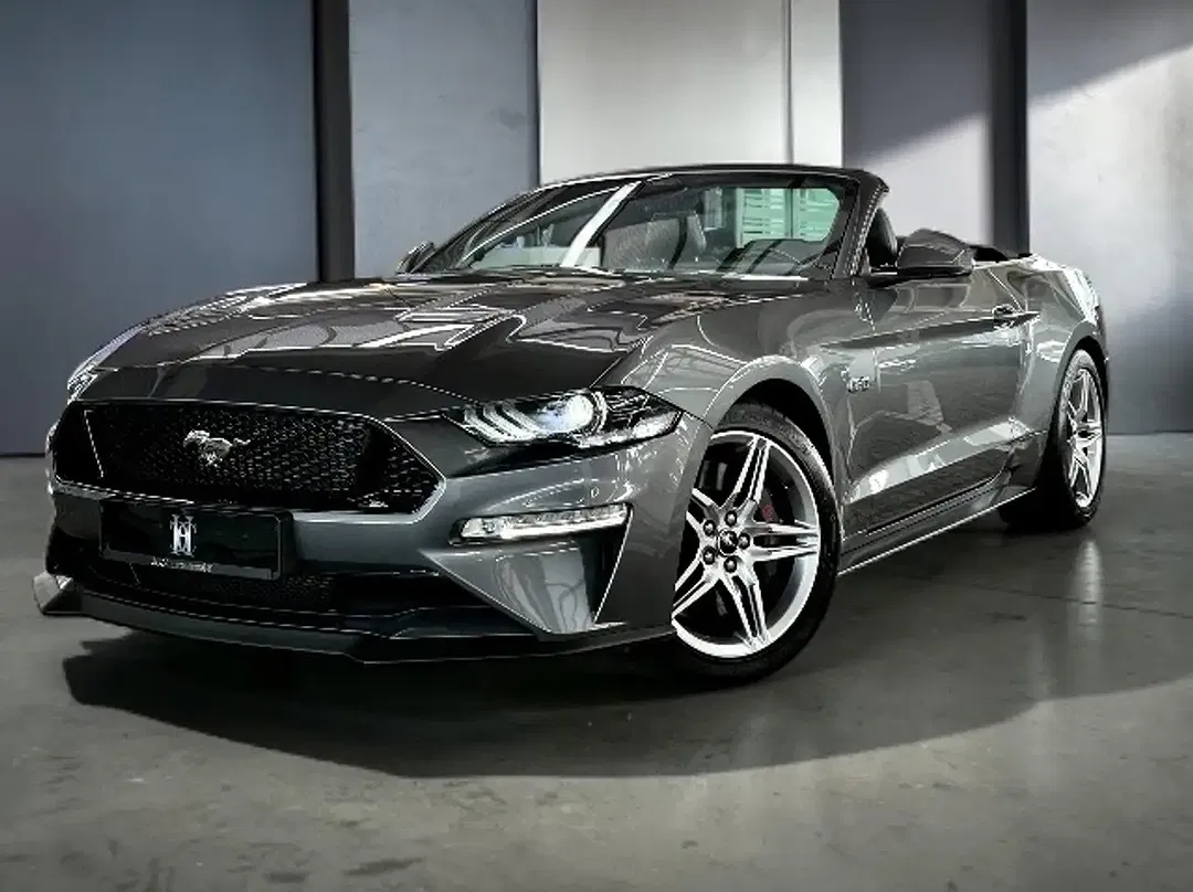 Ford Mustang GT - foto 1