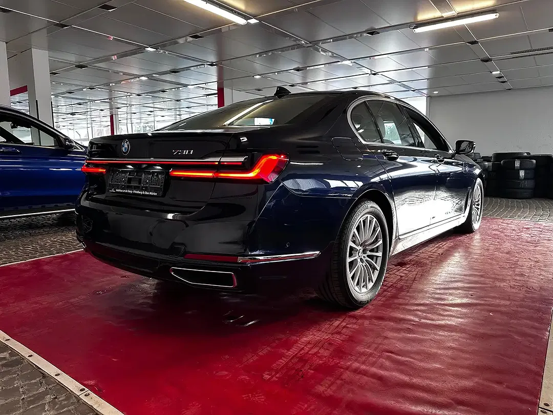 BMW 730 - Thumbnail 4