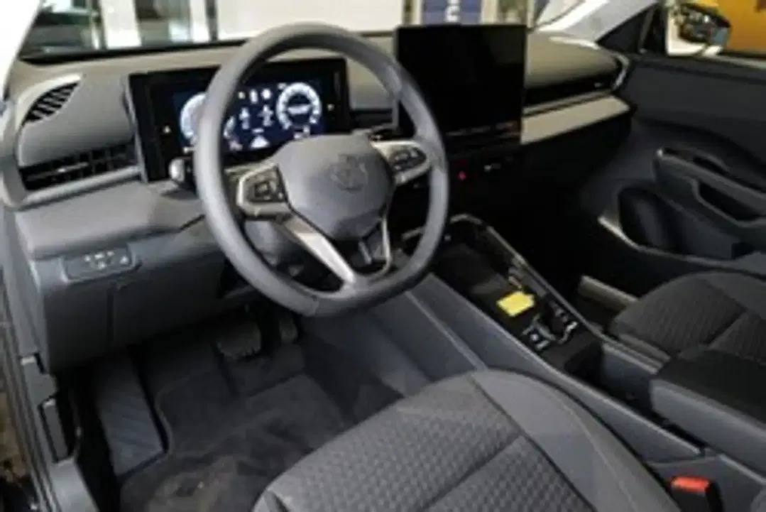 Volkswagen T-Roc 1.5 eTSI DSG Life - foto 1
