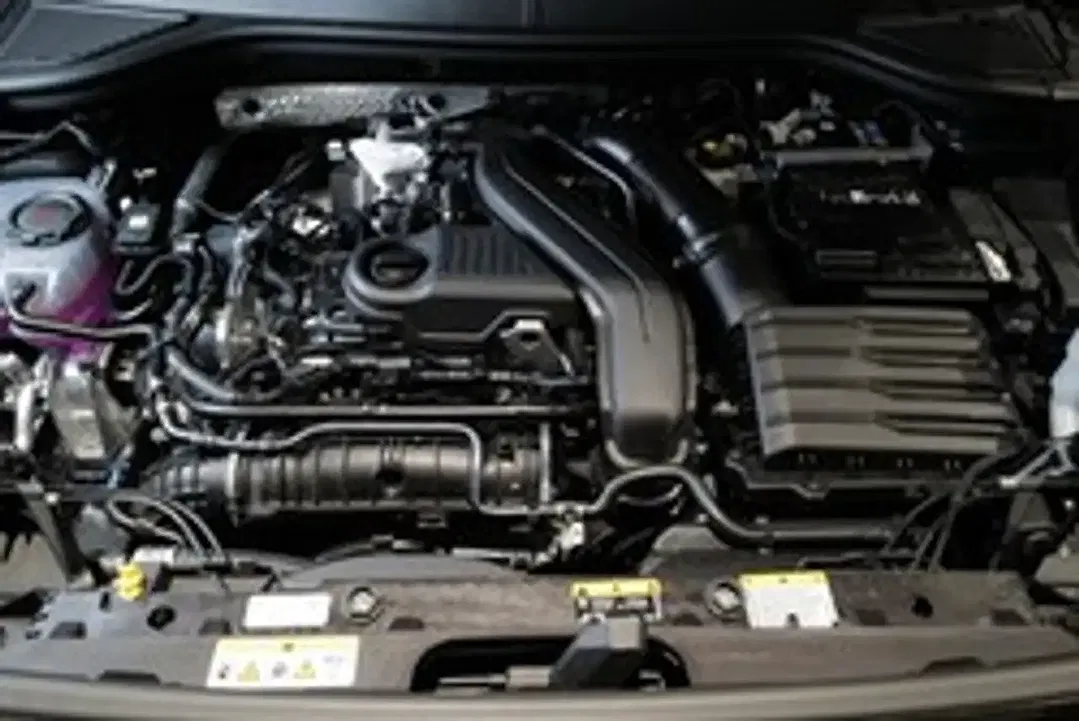 Volkswagen T-Roc 1.5 eTSI DSG Life - foto 22