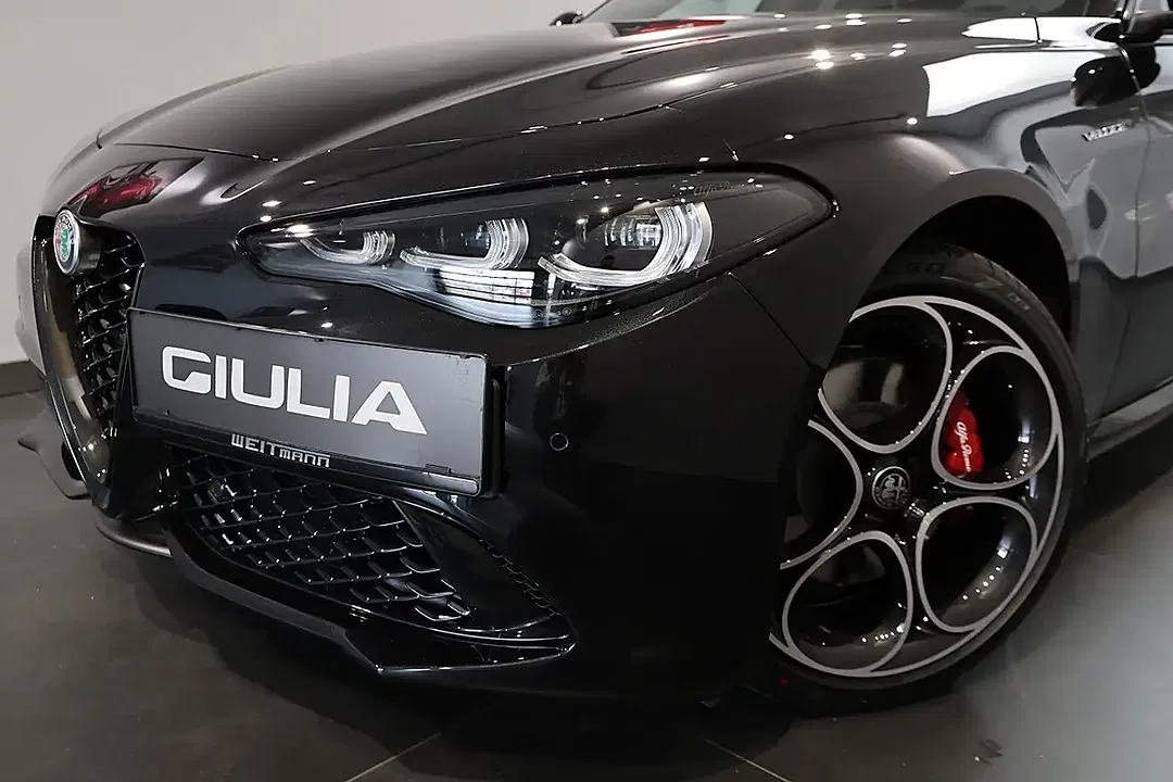 Alfa Romeo Giulia 2.2 16V Q4 Veloce - foto 2