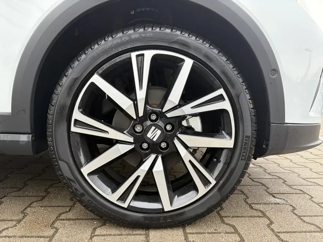 SEAT Arona 1.0 EcoTSI FR - Thumbnail 11