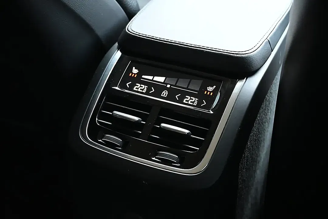 Volvo XC90 T8 PHEV Geartronic AWD Recharge Plus Bright - Thumbnail 7