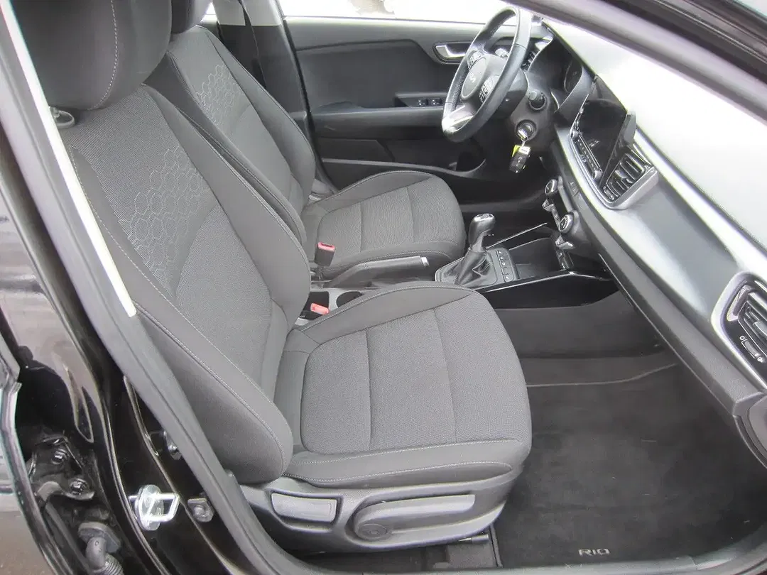 Kia Rio Vision - Thumbnail 6