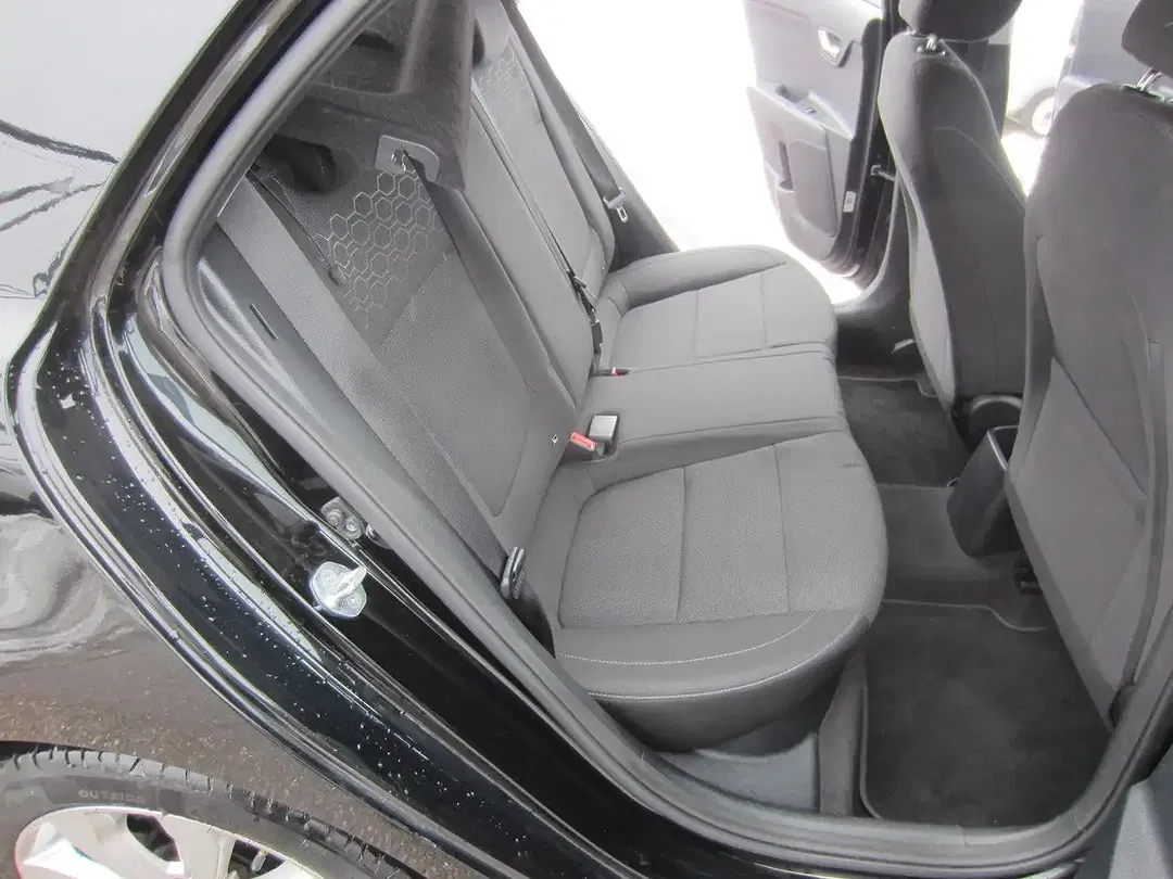 Kia Rio Vision - Thumbnail 7