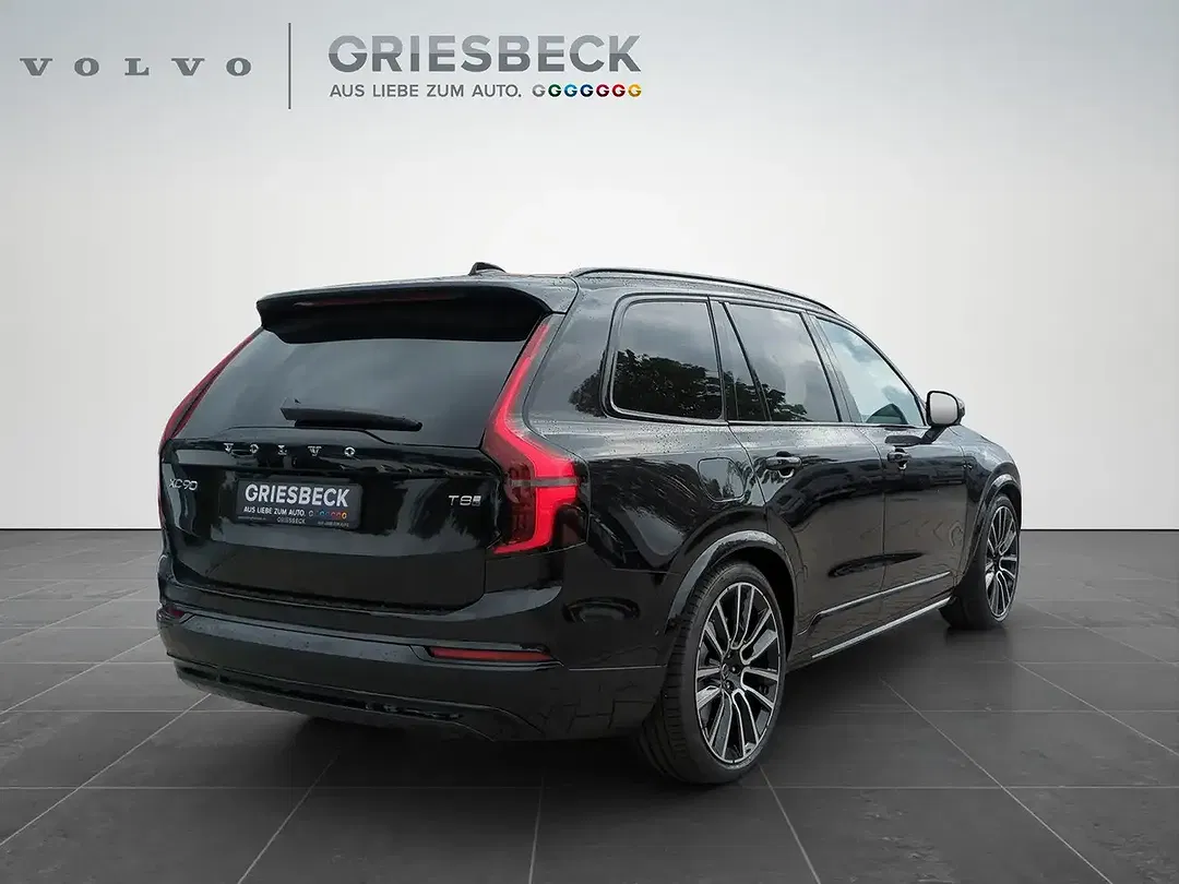 Volvo XC90 T8 PHEV Ultra Dark - Thumbnail 5