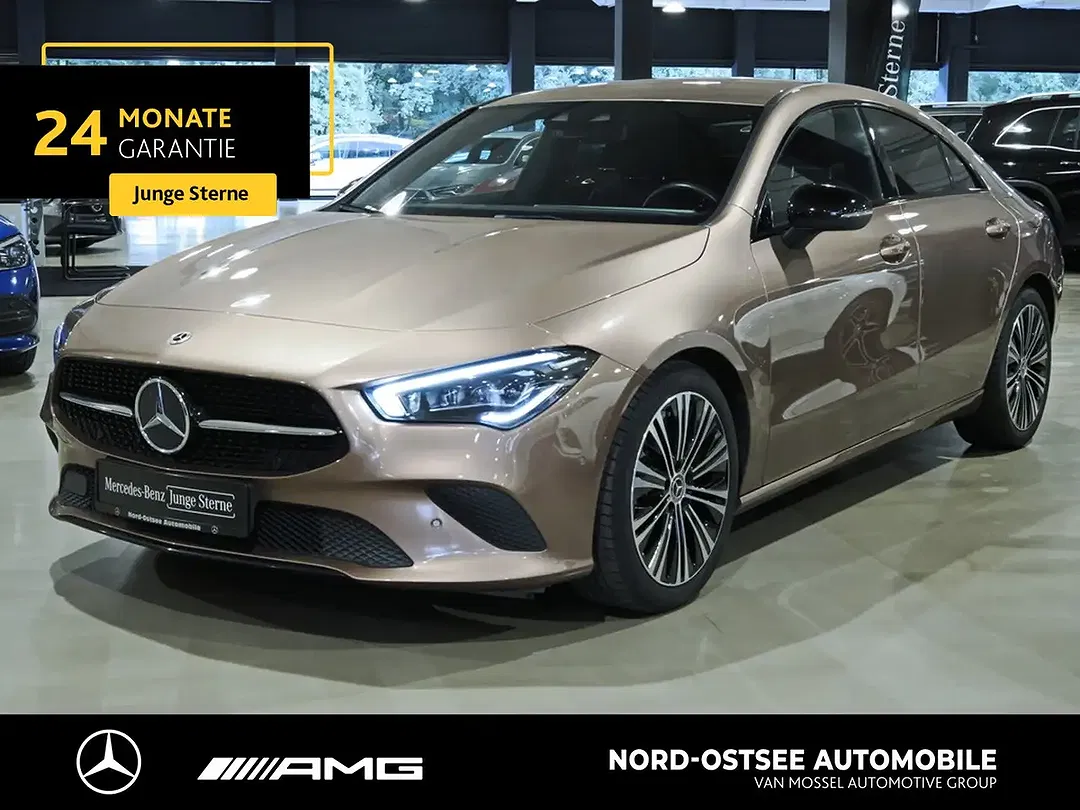 Mercedes-Benz CLA 180 Progressive Night - Thumbnail 1