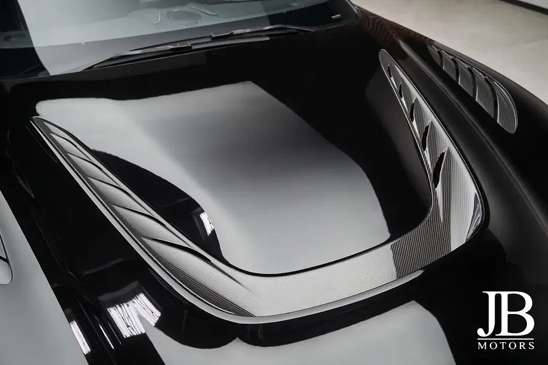 Aston Martin DBS 770 V12 Ultimate Performance - Thumbnail 10