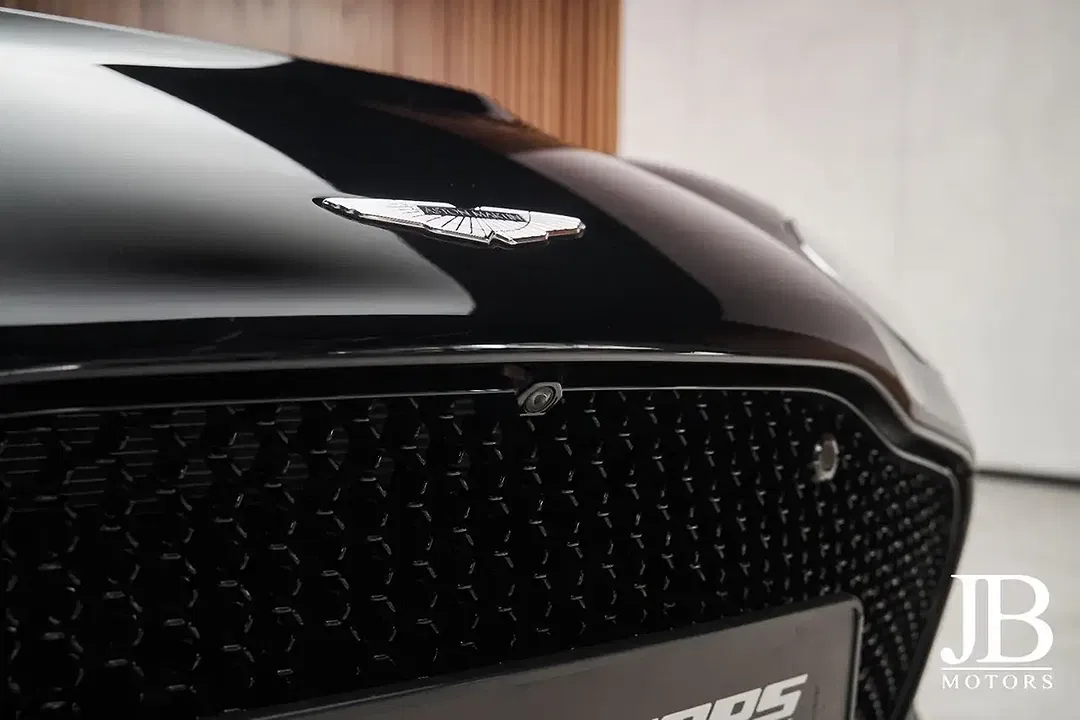 Aston Martin DBS 770 V12 Ultimate Performance - Thumbnail 11