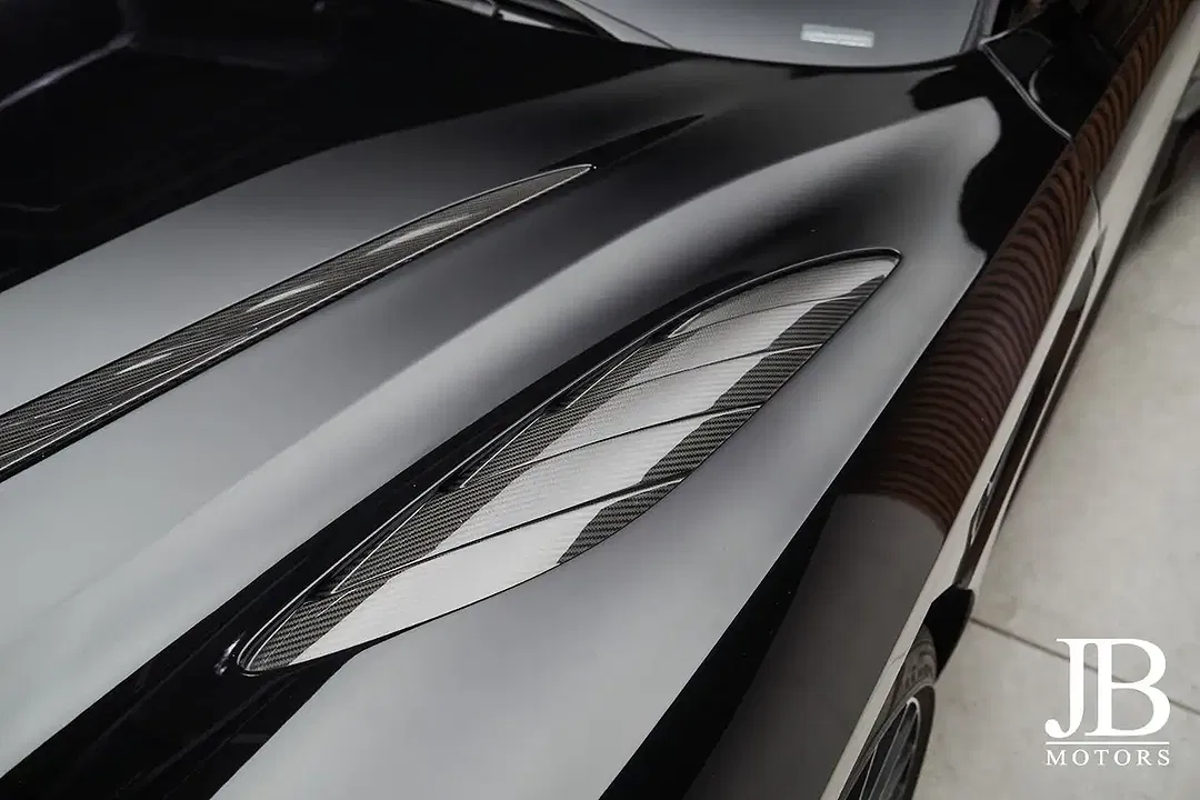 Aston Martin DBS 770 V12 Ultimate Performance - Thumbnail 13