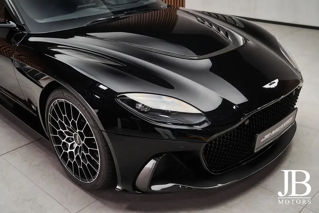 Aston Martin DBS 770 V12 Ultimate Performance - Thumbnail 6