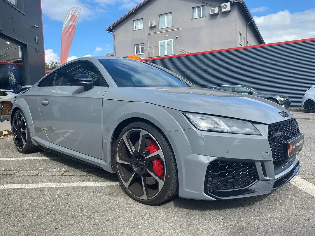 Audi TT RS quattro Coupe - Thumbnail 4
