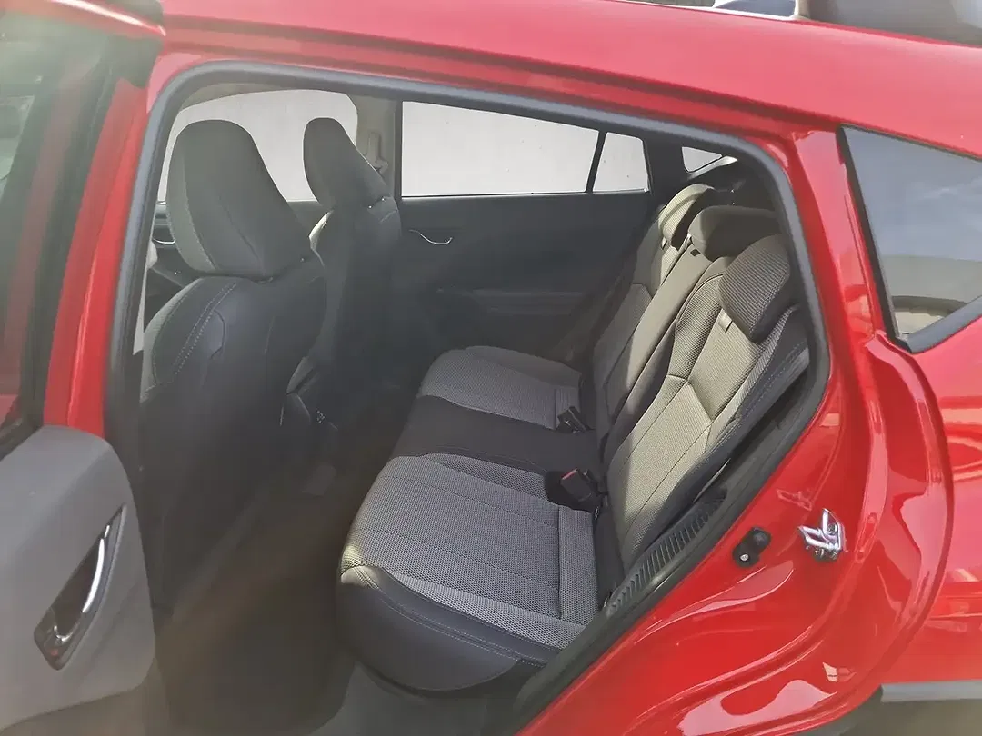 Subaru Crosstrek AWD Active - Thumbnail 9