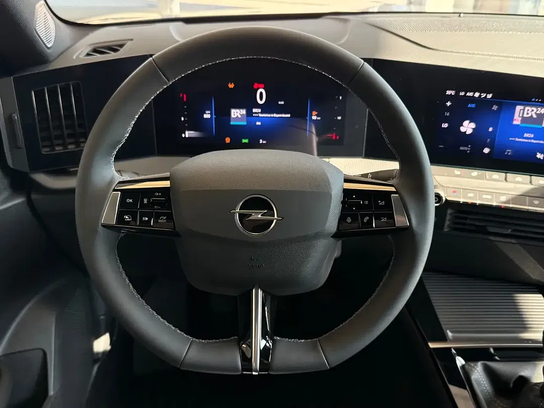 Opel Astra 1.2 Turbo - Thumbnail 14