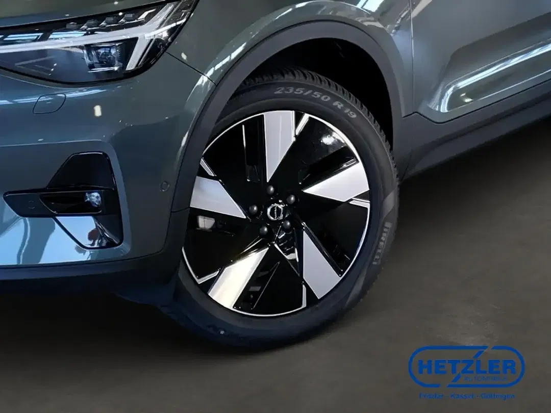 Volvo EX40 Extended Range Ultra - Thumbnail 6