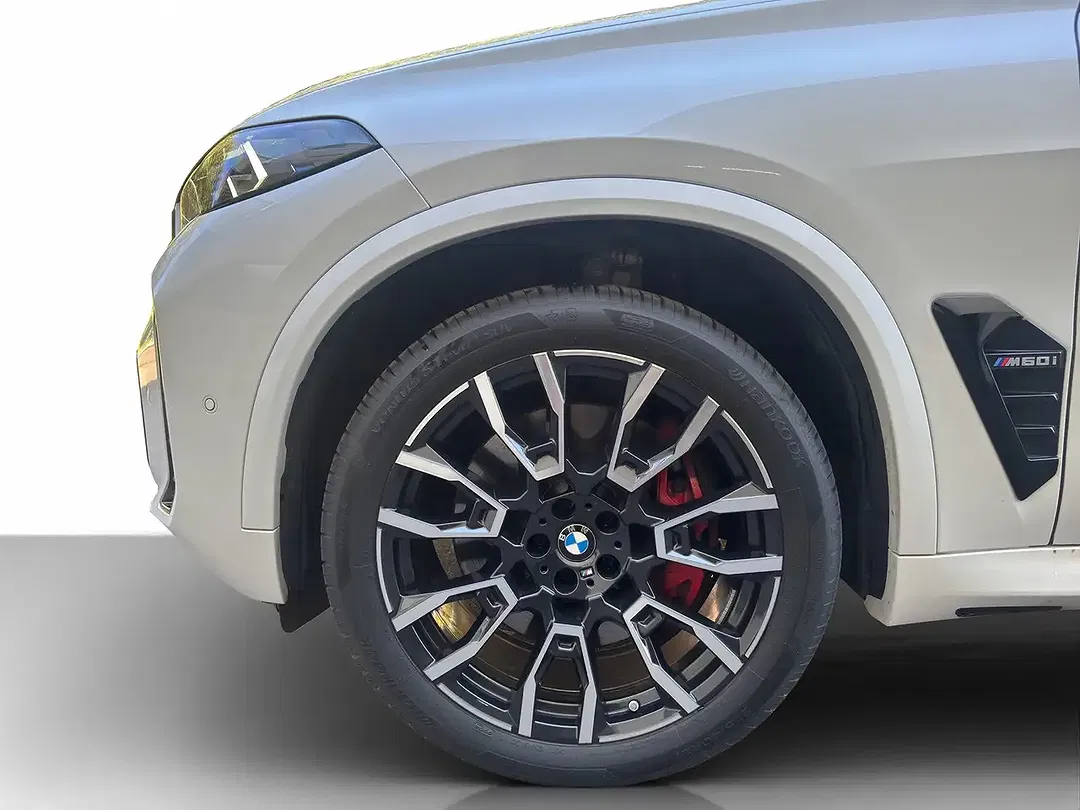 BMW X5 M xDrive - Thumbnail 3