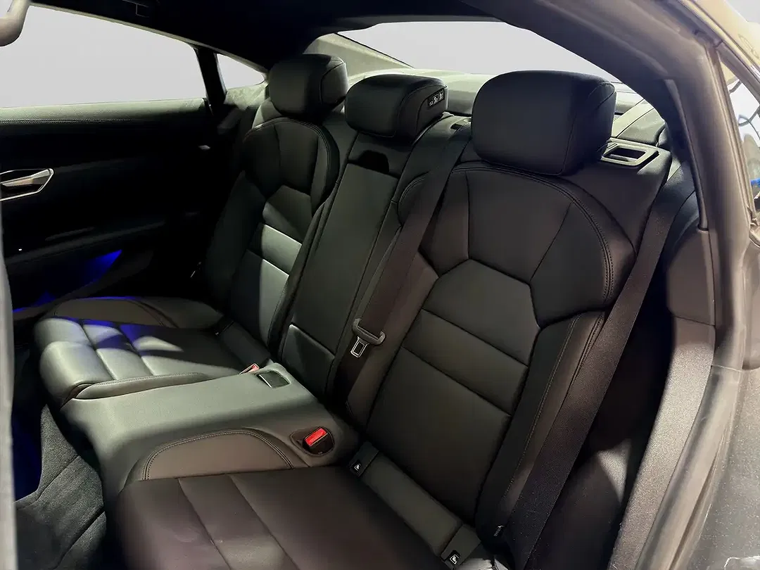 Audi e-tron GT quattro - foto 15