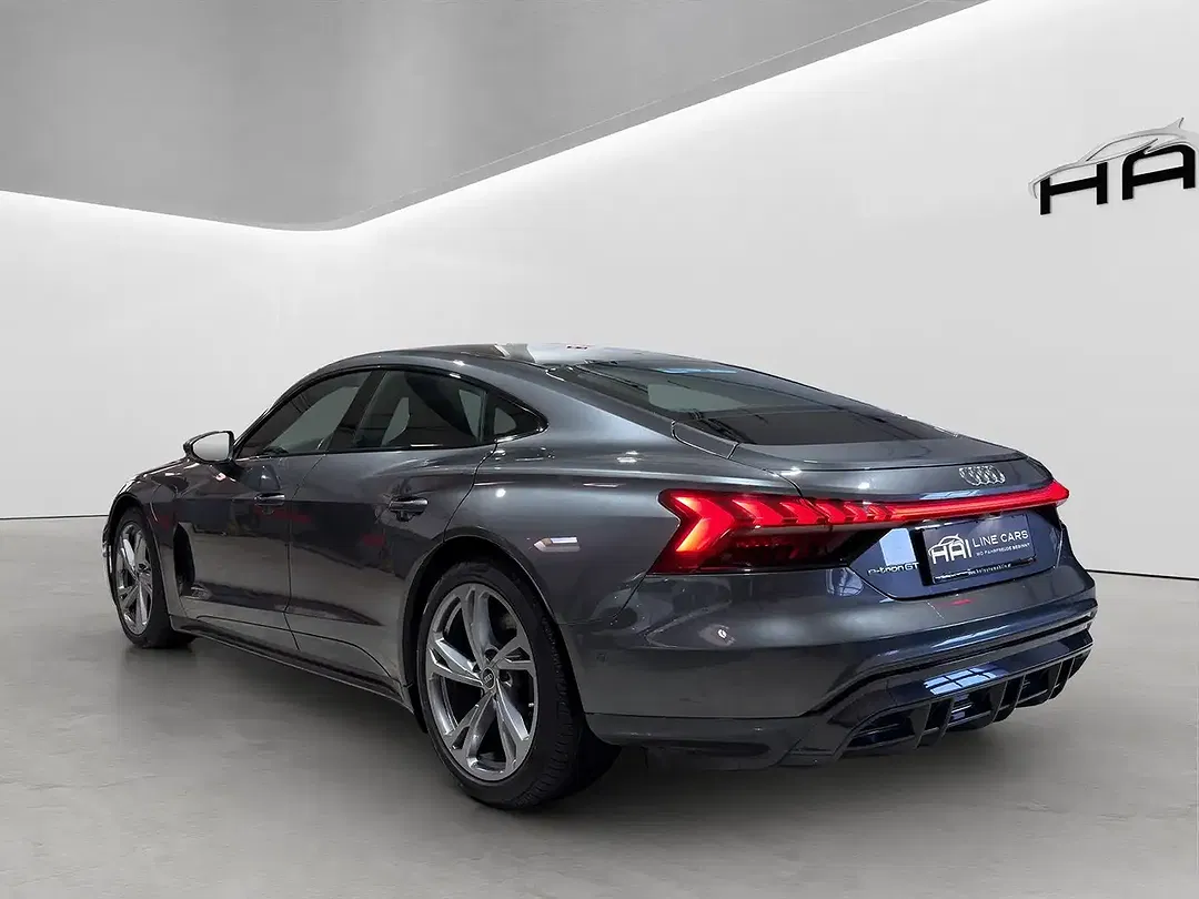 Audi e-tron GT quattro - Thumbnail 4