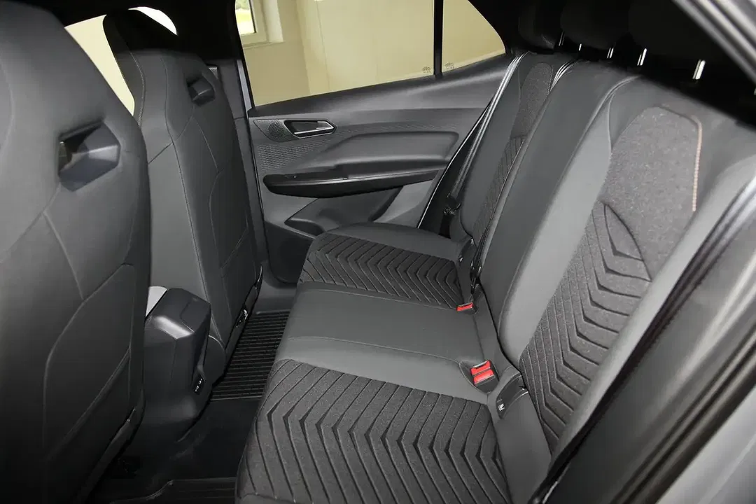 CUPRA Born - Thumbnail 10