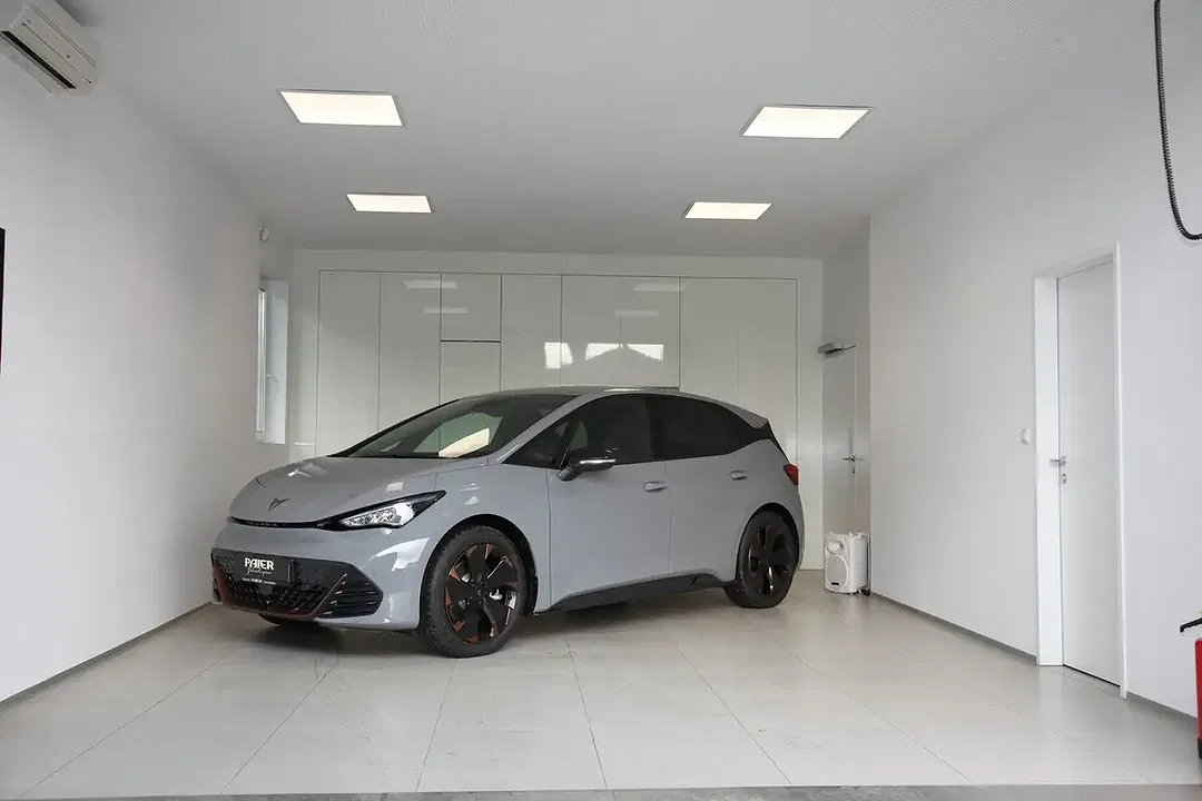 CUPRA Born - Thumbnail 5