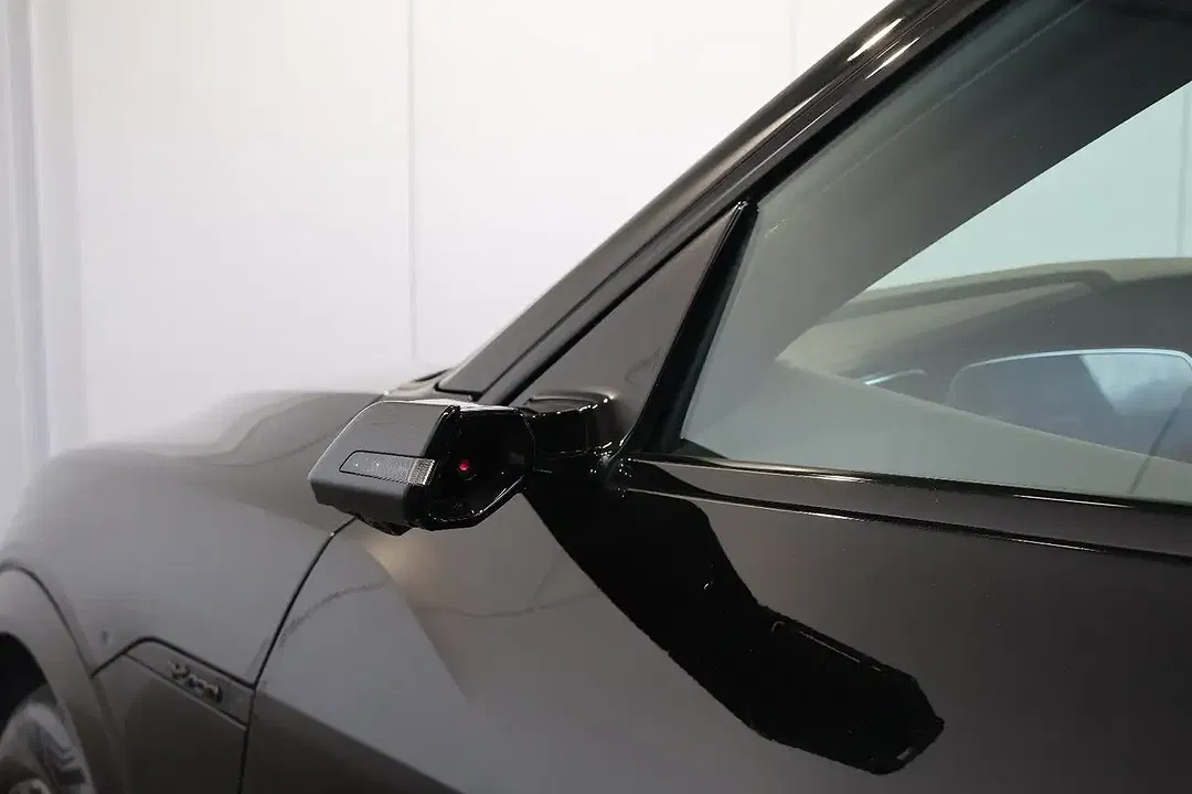 Audi Q8 55 e-tron quattro Sportback S line - Thumbnail 8