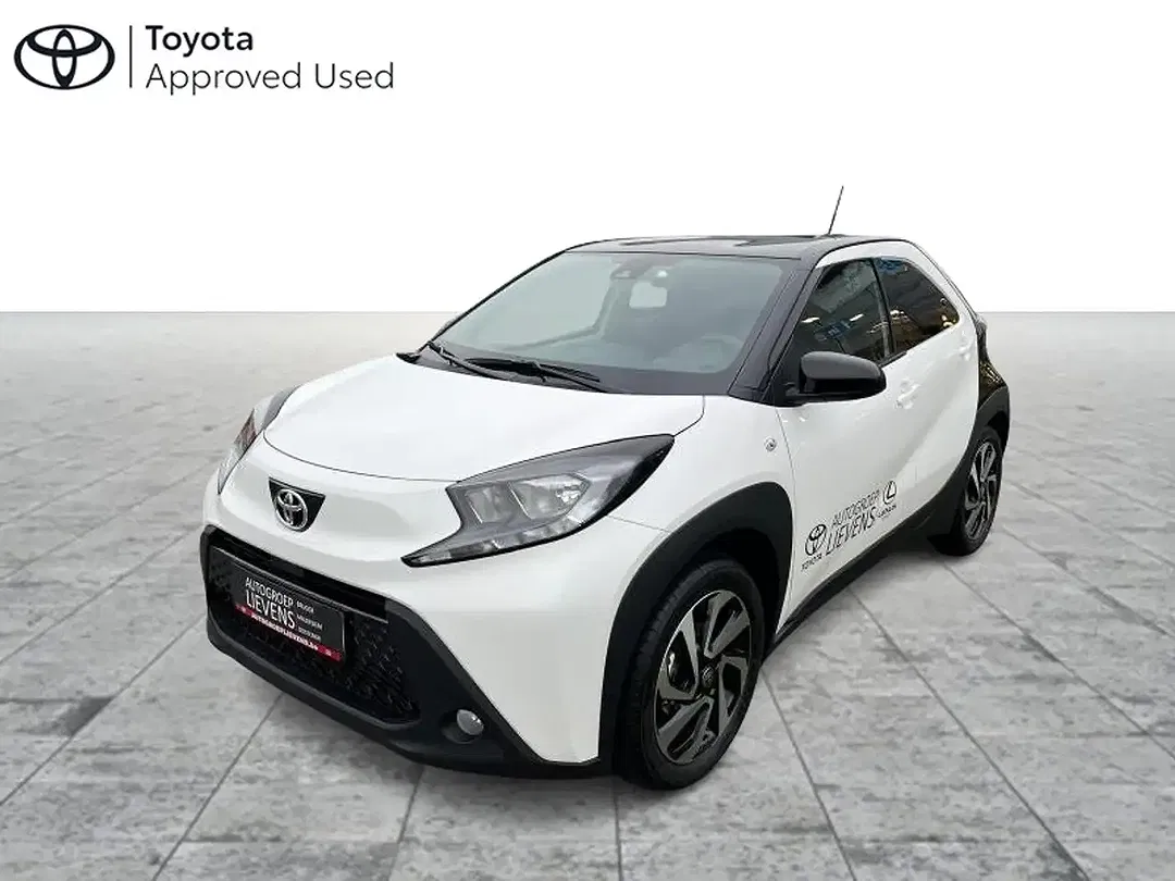 Toyota Aygo X CVT - Thumbnail 1