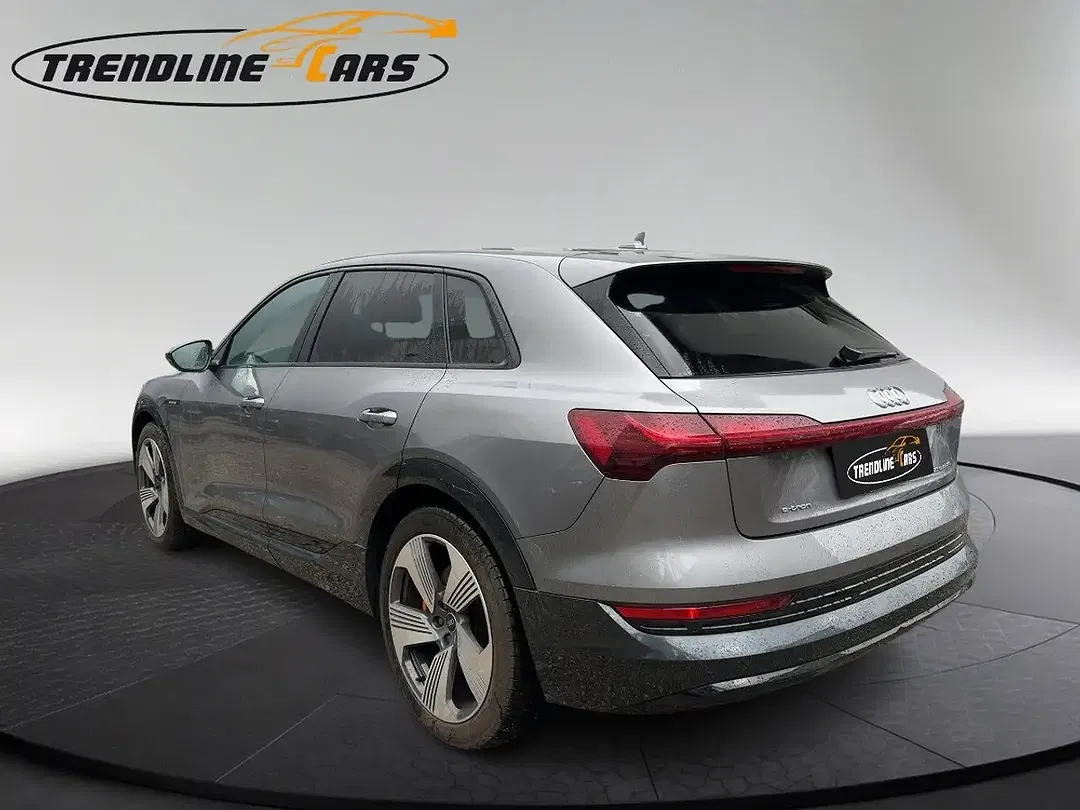 Audi e-tron 50 quattro S line - Thumbnail 2