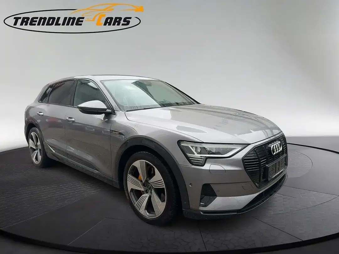 Audi e-tron 50 quattro S line - Thumbnail 6