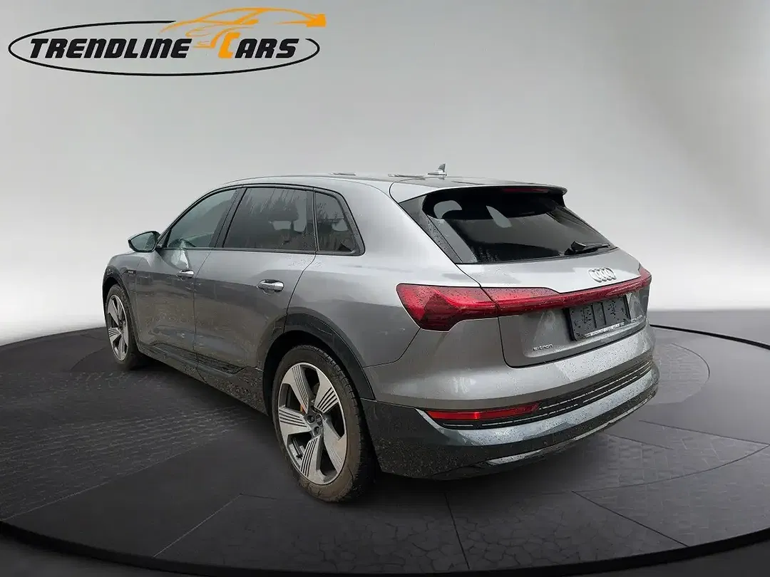 Audi e-tron 50 quattro S line - Thumbnail 9