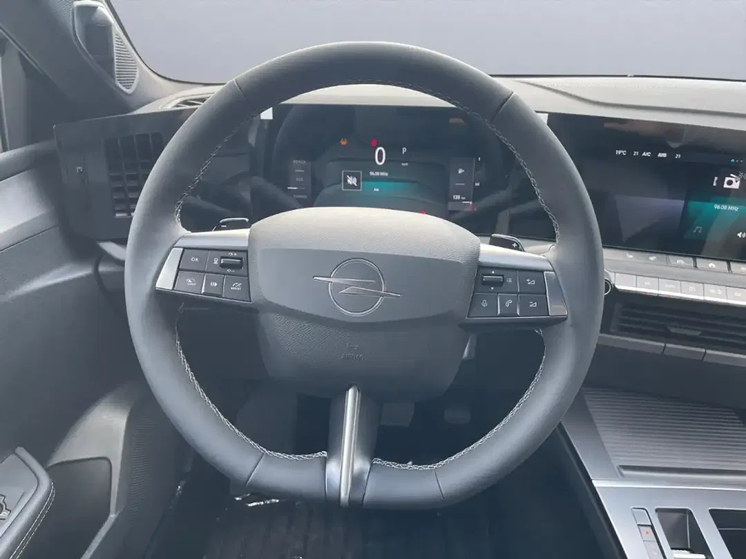 Opel Astra Hybrid GS - Thumbnail 12