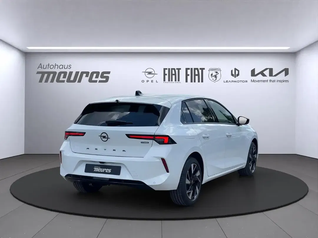 Opel Astra Hybrid GS - Thumbnail 4