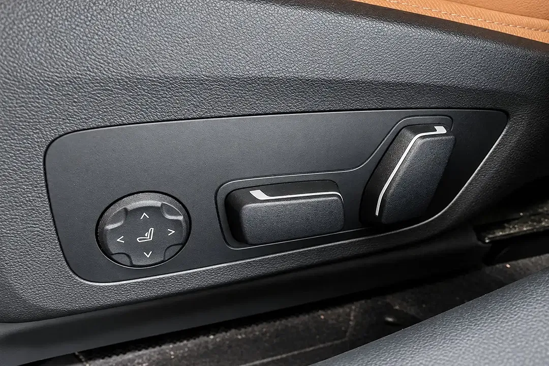 BMW 320 xDrive M Sport Pro - Thumbnail 10