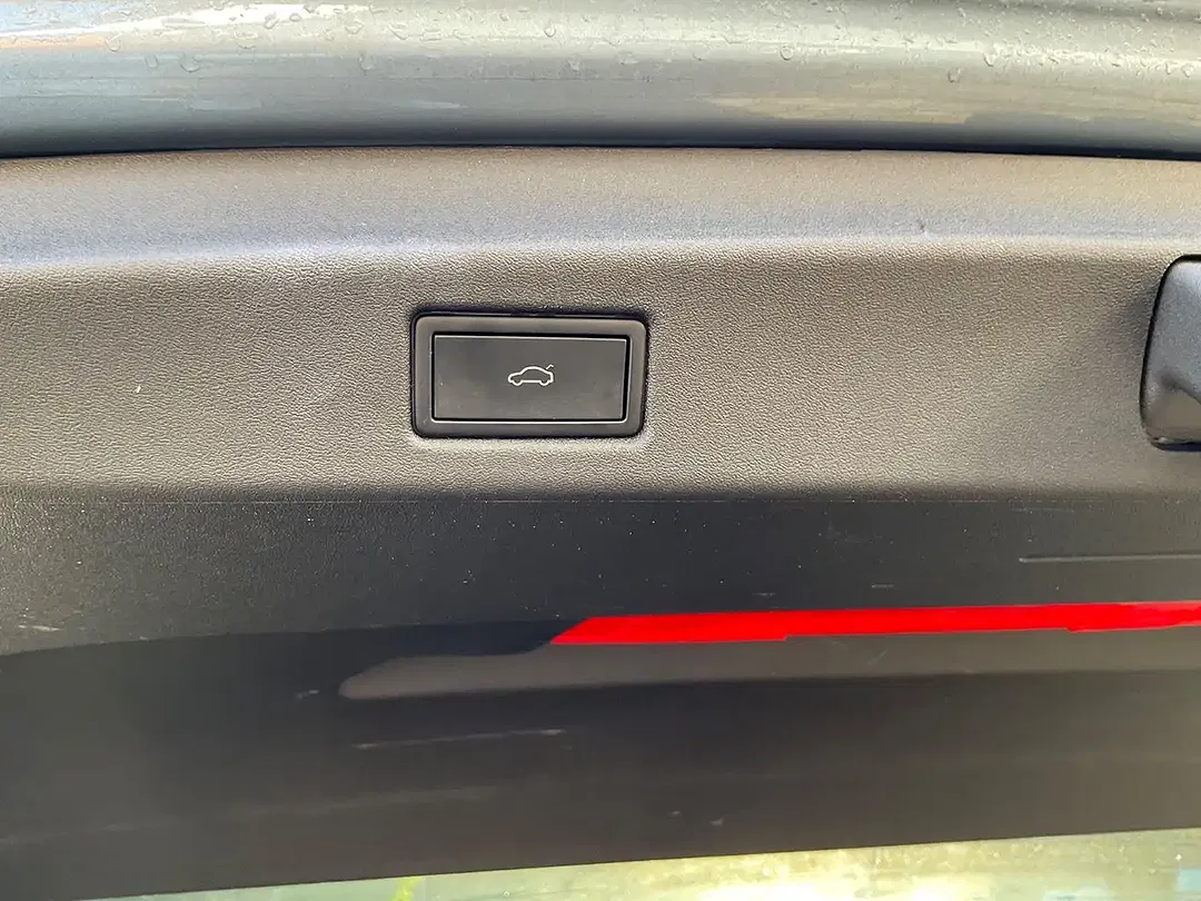 Volkswagen ID.7 Pro - Thumbnail 10