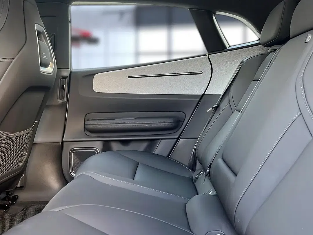 Polestar 4 - foto 15