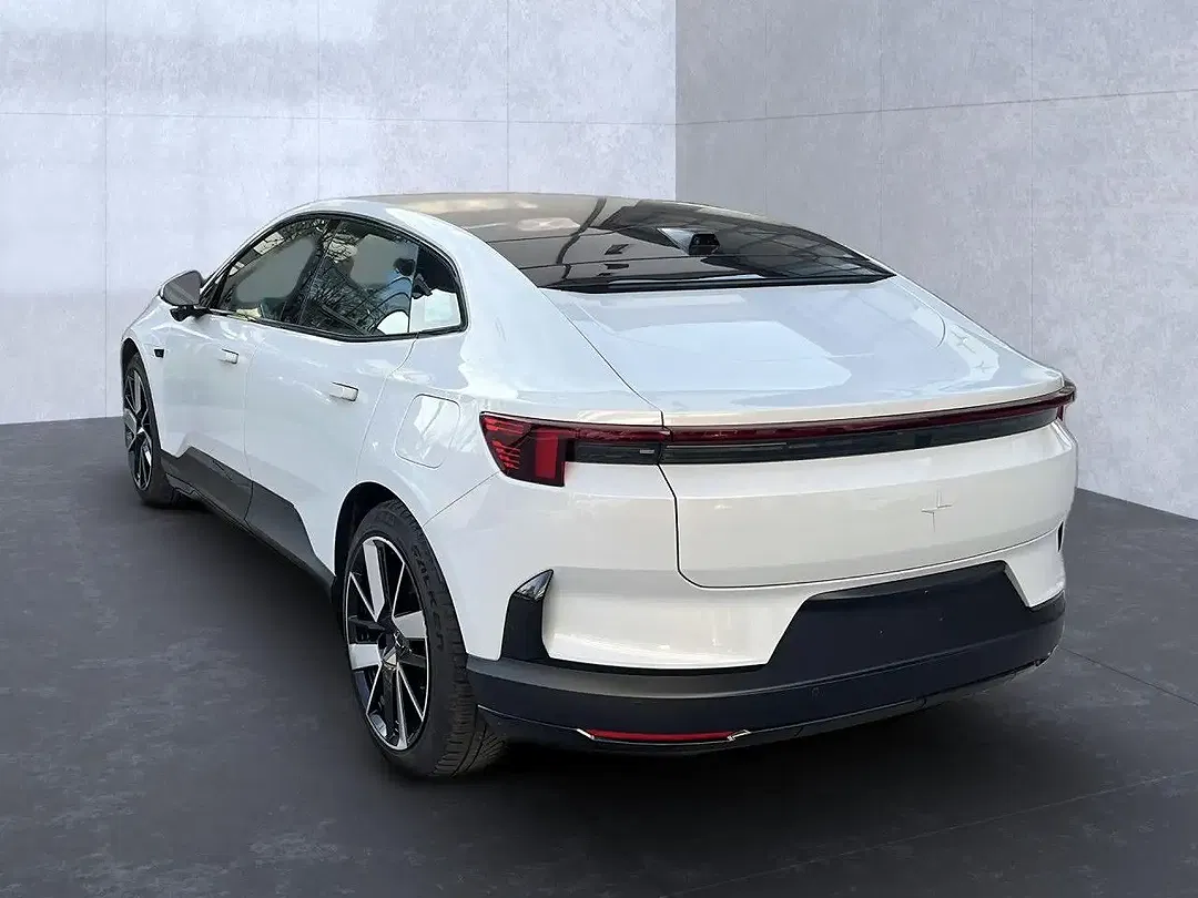 Polestar 4 - foto 2
