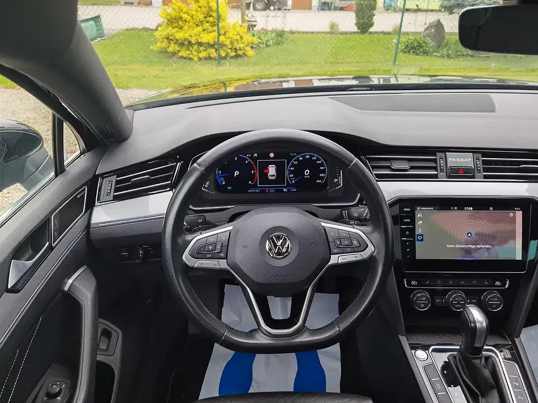 Volkswagen Passat Variant 2.0 TDI DSG - Thumbnail 10