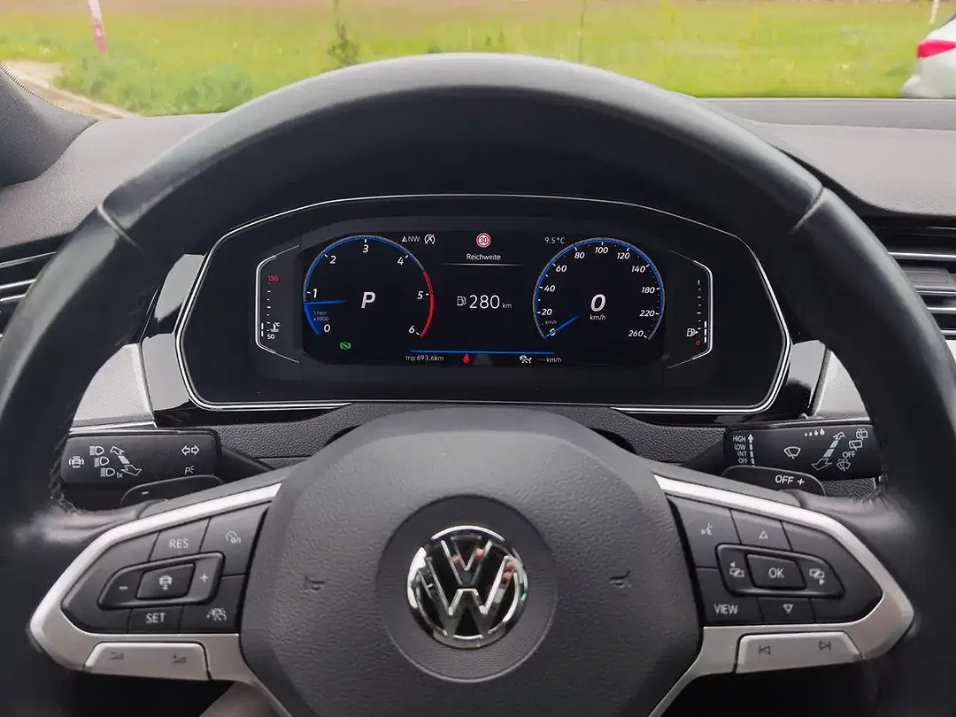 Volkswagen Passat Variant 2.0 TDI DSG - Thumbnail 14