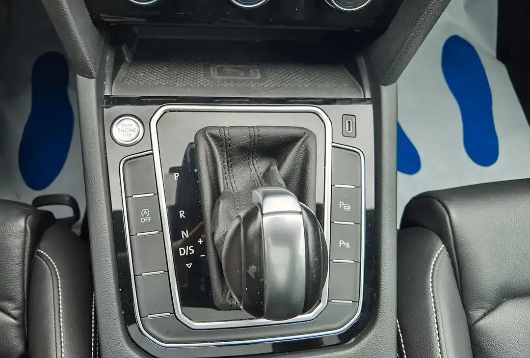 Volkswagen Passat Variant 2.0 TDI DSG - Thumbnail 15