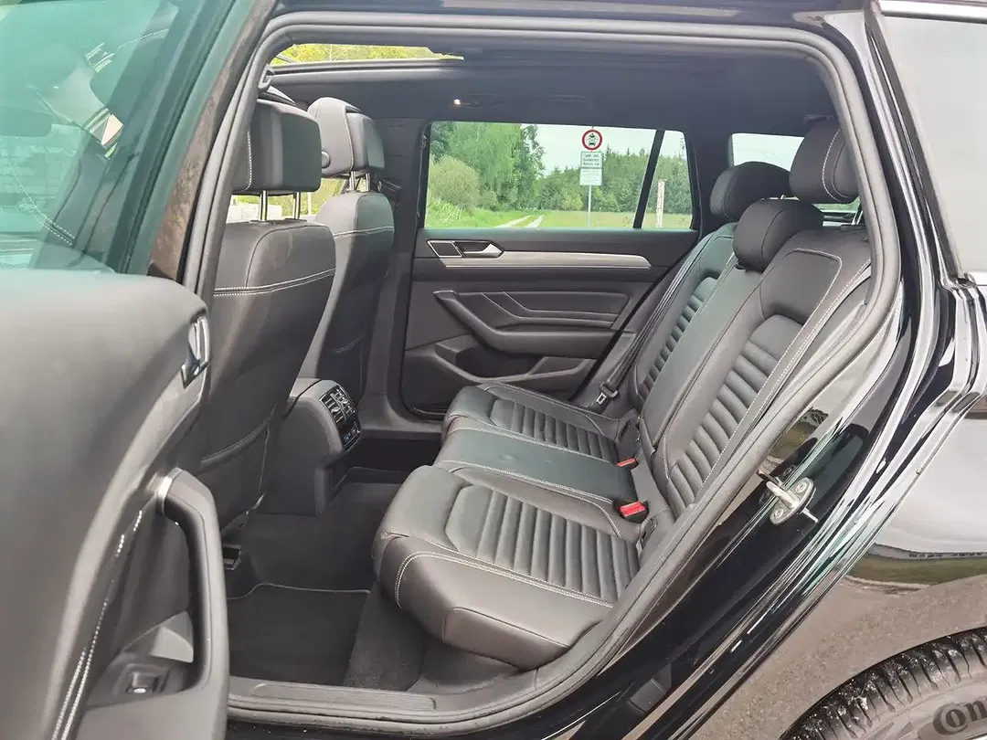 Volkswagen Passat Variant 2.0 TDI DSG - Thumbnail 19