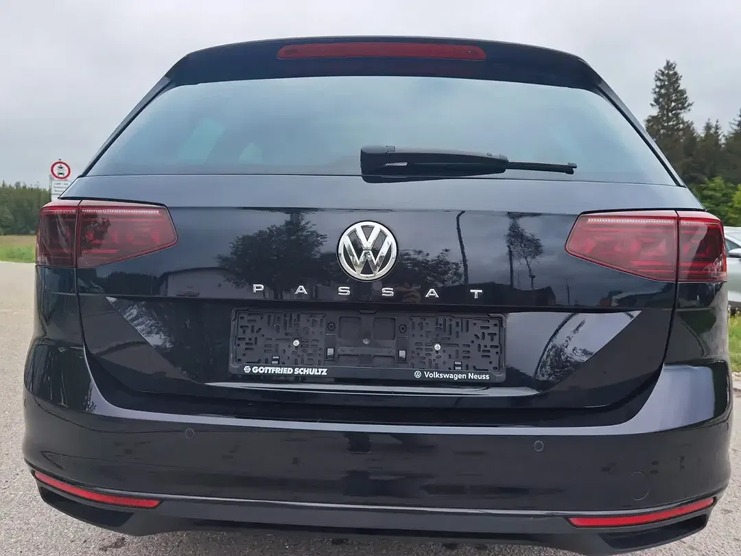 Volkswagen Passat Variant 2.0 TDI DSG - Thumbnail 26