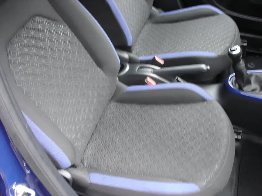 Toyota Aygo - Thumbnail 14