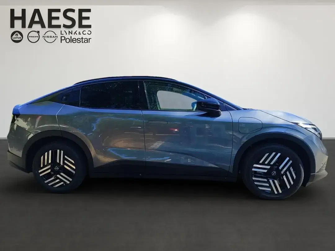 Nissan Leaf - Thumbnail 4