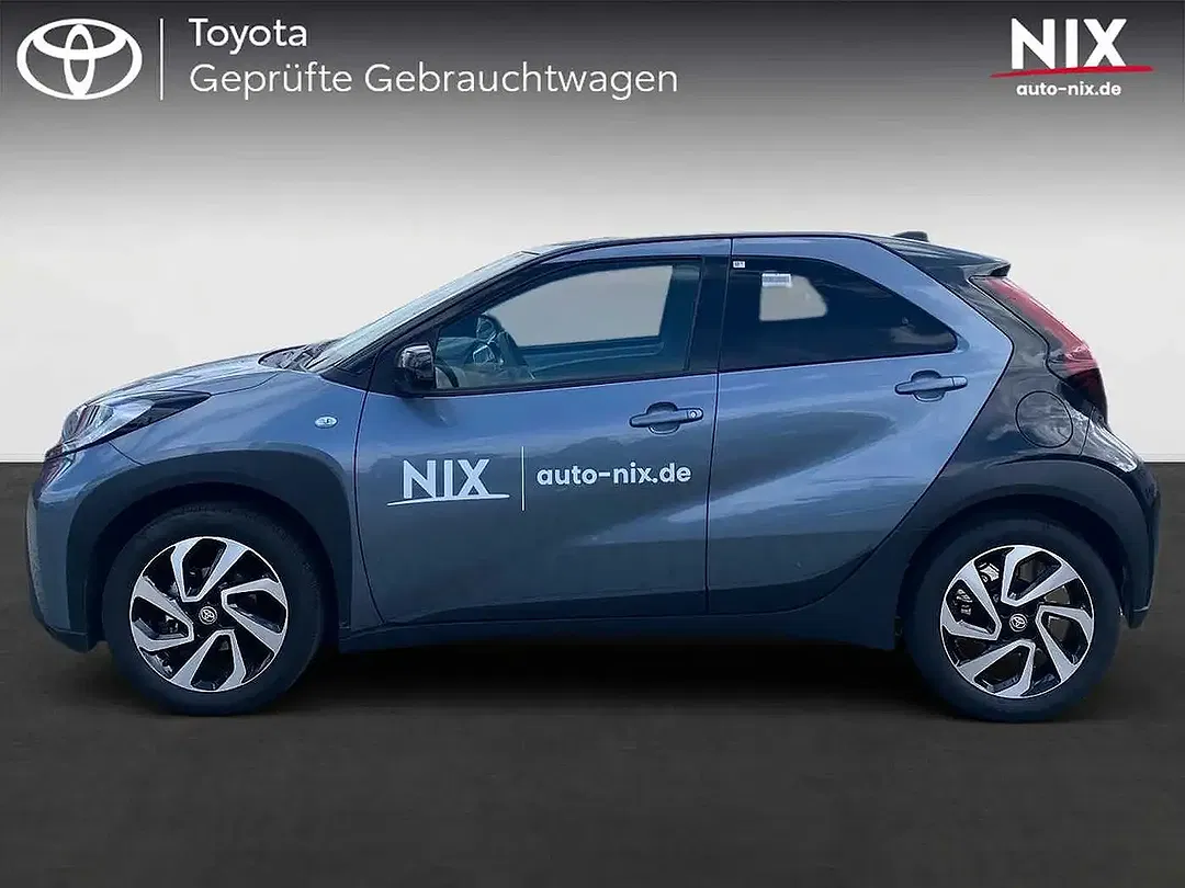 Toyota Aygo X Teamplayer - Thumbnail 3