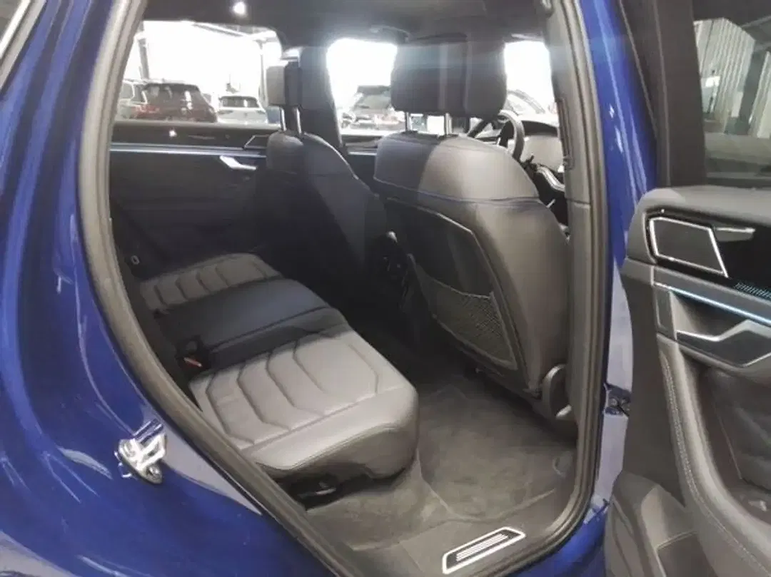 Volkswagen Touareg Hybrid R - Thumbnail 6
