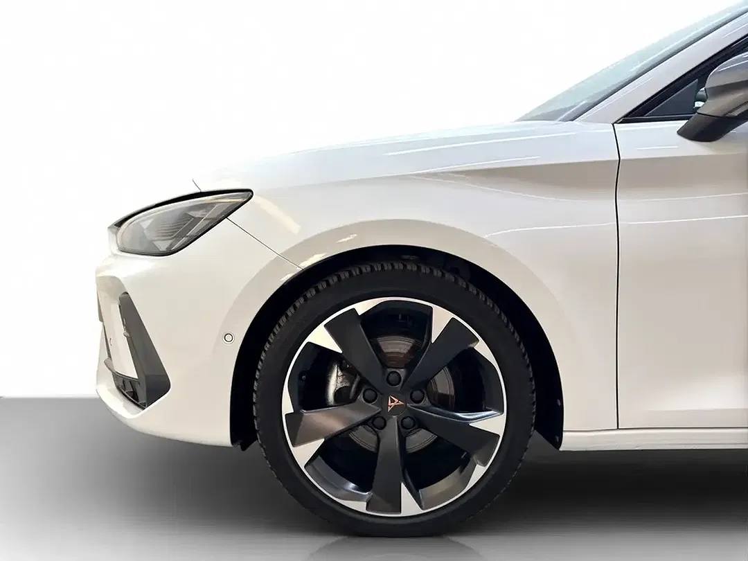 CUPRA Leon 1.5 eTSI DSG Sportstourer - Thumbnail 21