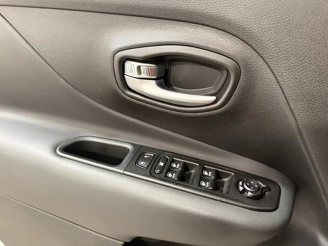 Jeep Renegade 1.5 e-Hybrid Limited - Thumbnail 19